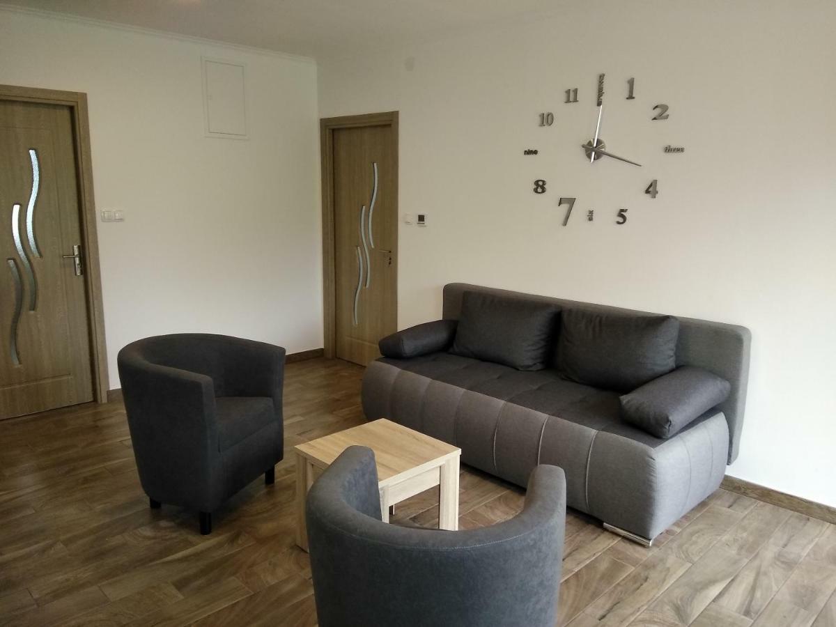 Aniko Apartmanhaz Balatonföldvár エクステリア 写真